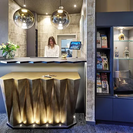 Herberg Erasmus Smart - Design